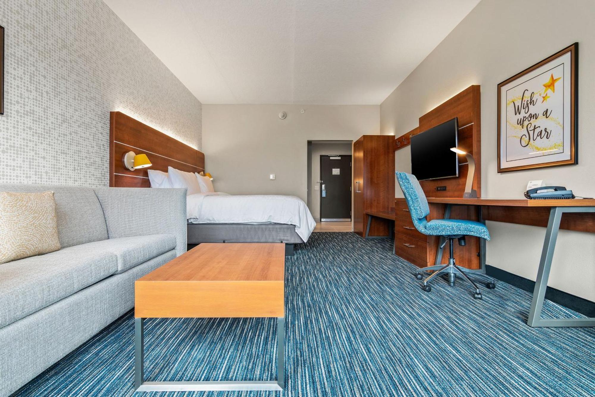 Holiday Inn Express & Suites Orlando- Lake Buena Vista By Ihg Exterior photo
